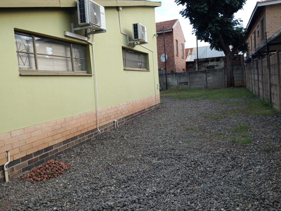 To Let Commercial Property for Rent in Rustenburg Central North West